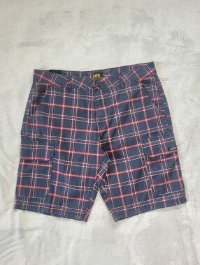 Lee Mens Size 36 Cargo Shorts Blue Red White Plaid Cotton Blend Casual Pockets